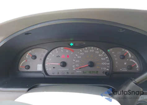 2004 Toyota Sequoia Limited V8 z USA, uszkodzony, nr VIN 5TDBT48A24S228444